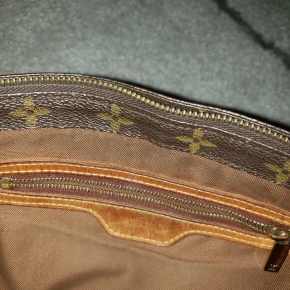 Louis Vuitton Brown Monogram Canvas Shoulder Bag with Tan Leather Handles - Picture 7 of 7